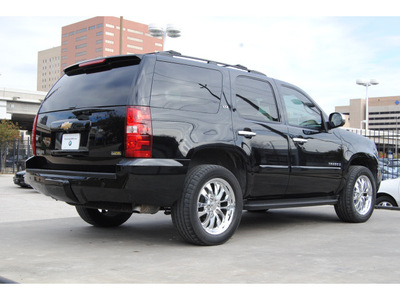 chevrolet tahoe 2007 black suv ltz flex fuel 8 cylinders rear wheel drive automatic 77002