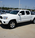 toyota tacoma 2012 white v6 gasoline 6 cylinders 4 wheel drive automatic 76116