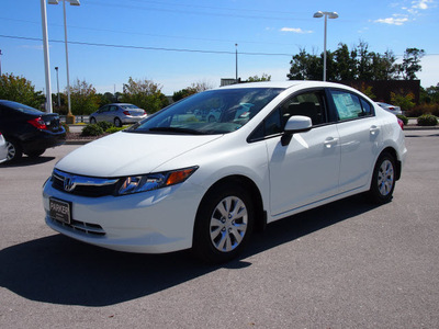 honda civic 2012 white sedan lx gasoline 4 cylinders front wheel drive automatic 28557