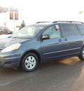 toyota sienna 2009 gray van le gasoline 6 cylinders front wheel drive automatic 56001