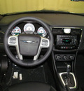 chrysler 200 2013 beige sedan limited flex fuel 6 cylinders front wheel drive automatic 44883