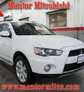 mitsubishi outlander 2013 white se gasoline 4 cylinders all whee drive automatic 44060