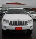 jeep grand cherokee 2013 white suv gasoline 8 cylinders 4 wheel drive 6 speed automatic 99212