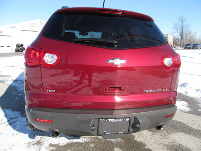 chevrolet traverse 2010 dk  red suv ltz gasoline 6 cylinders all whee drive automatic 45840