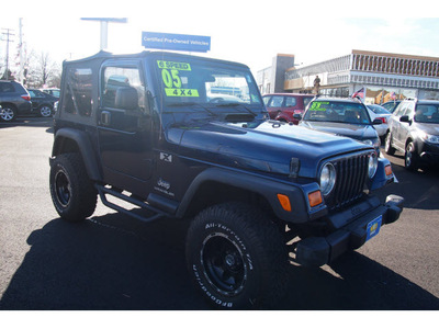 jeep wrangler 2005 suv x gasoline 6 cylinders 4 wheel drive not specified 07701