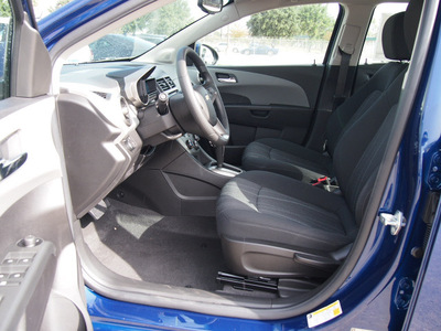chevrolet sonic 2013 blue sedan lt gasoline 4 cylinders front wheel drive not specified 77090