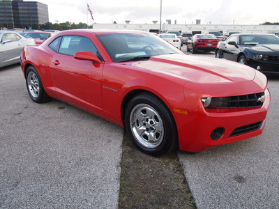 chevrolet camaro 2013 orange coupe ls gasoline 6 cylinders rear wheel drive automatic 77090