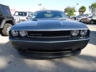 dodge challenger 2012 tungsten gray coupe sxt flex fuel 6 cylinders rear wheel drive automatic 33157