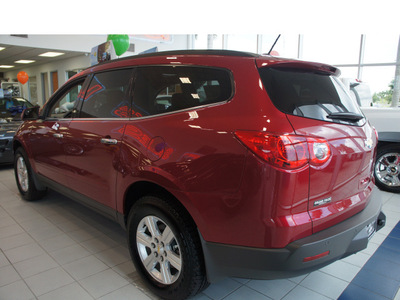 chevrolet traverse 2012 red suv gasoline 6 cylinders front wheel drive automatic 33177