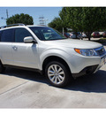 subaru forester 2013 white wagon 2 5x premium gasoline 4 cylinders all whee drive automatic 77099