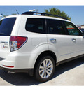 subaru forester 2013 white wagon 2 5x premium gasoline 4 cylinders all whee drive automatic 77099