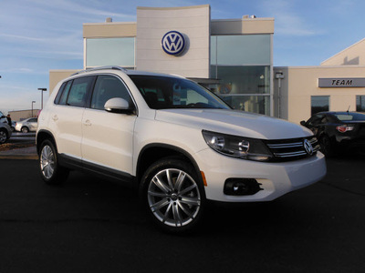 volkswagen tiguan 2013 white suv se 4motion gasoline 4 cylinders all whee drive 6 speed automatic 46410