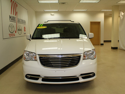 chrysler town and country 2011 white van touring flex fuel 6 cylinders front wheel drive automatic 27707