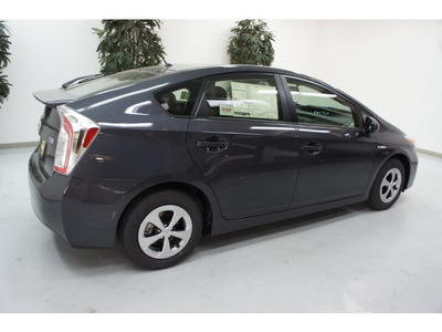 toyota prius 2013 gray hatchback two hybrid 4 cylinders front wheel drive automatic 91731