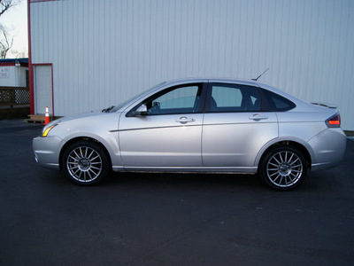 ford focus 2010 ingot silver sedan ses gasoline 4 cylinders front wheel drive automatic 80911