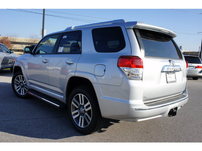 toyota 4runner 2013 silver suv limited gasoline 6 cylinders 4 wheel drive 5 speed automatic 46219