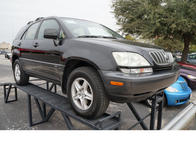 lexus rx 300 2001 black onyxdk gray suv vsc gasoline 6 cylinders all whee drive automatic 78205