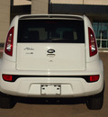 kia soul 2013 white hatchback soul! gasoline 4 cylinders front wheel drive automatic 75150