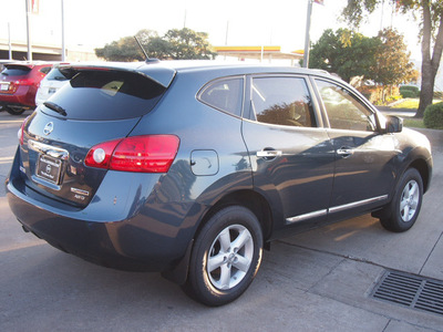 nissan rogue 2013 lt  gray s gasoline 4 cylinders all whee drive automatic with overdrive 77477