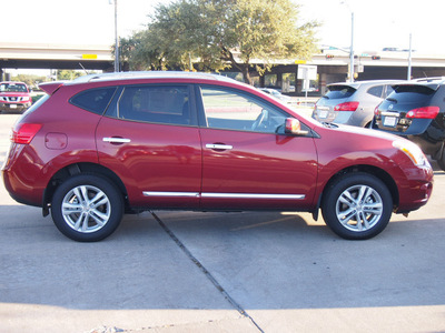 nissan rogue 2013 red sv gasoline 4 cylinders front wheel drive automatic with overdrive 77477