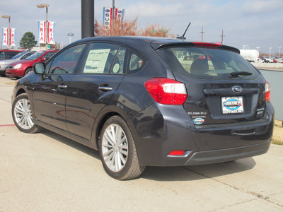 subaru impreza 2013 dark gray metallic wagon 2 0i limited gasoline 4 cylinders all whee drive cont  variable trans  76205