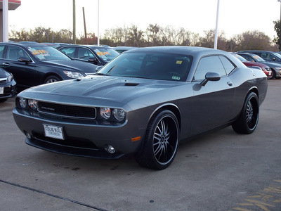 dodge challenger 2011 dk  gray coupe se flex fuel 6 cylinders rear wheel drive shiftable automatic 77074