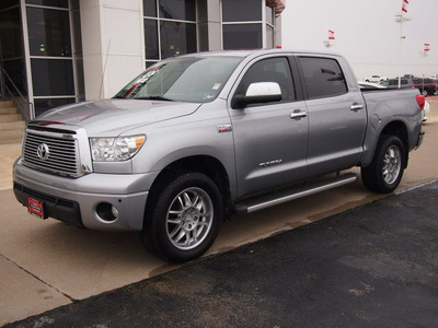 toyota tundra 2011 gray limited 8 cylinders automatic with overdrive 77802