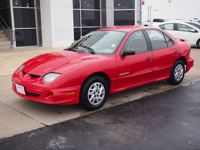 pontiac sunfire 2002 red sedan se 4 cylinders automatic with overdrive 77802