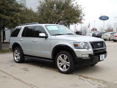 ford explorer 2009 silver suv xlt sport gasoline 6 cylinders 2 wheel drive automatic with overdrive 76011