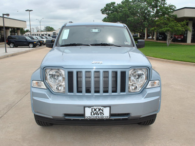 jeep liberty 2012 lt  blue suv sport gasoline 6 cylinders 2 wheel drive automatic 76011