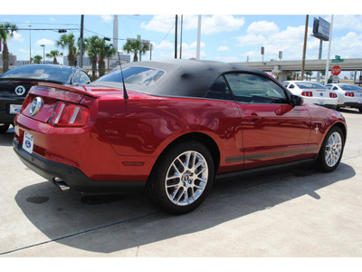 ford mustang 2012 red v6 premium gasoline 6 cylinders rear wheel drive automatic 77074