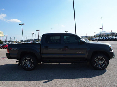 toyota tacoma 2013 magnetic gray prerunner v6 gasoline 6 cylinders 2 wheel drive automatic 76011