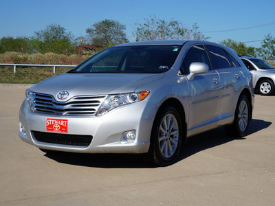 toyota venza 2011 silver fwd 4cyl gasoline 6 cylinders front wheel drive shiftable automatic 75110