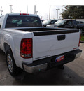 gmc sierra 1500 2013 summit whtebony pr sle flex fuel 8 cylinders 2 wheel drive 6 speed automatic 77338