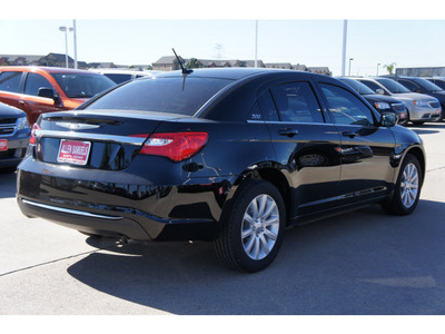 chrysler 200 2013 black sedan touring gasoline 4 cylinders front wheel drive automatic 77450