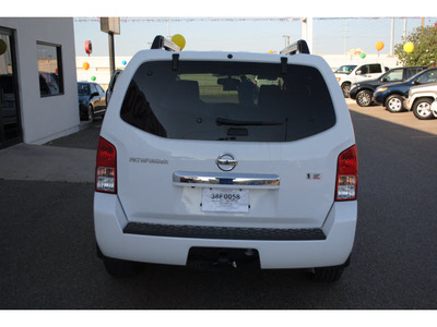 nissan pathfinder 2012 white suv gasoline 6 cylinders 2 wheel drive automatic 78552