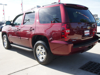 chevrolet tahoe 2008 dk  red suv c1500 flex fuel 8 cylinders 2 wheel drive 4 speed automatic 77090