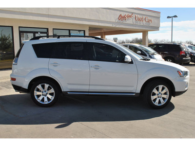 mitsubishi outlander 2010 white suv se gasoline 4 cylinders front wheel drive cont  variable trans  78233