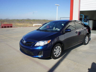 toyota corolla 2011 blue sedan le gasoline 4 cylinders front wheel drive automatic 75110