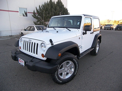 jeep wrangler 2013 bright white suv sport gasoline 6 cylinders 4 wheel drive automatic 81212