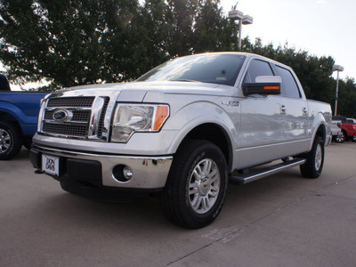 ford f 150 2012 silver lariat flex fuel 8 cylinders 4 wheel drive automatic with overdrive 76011