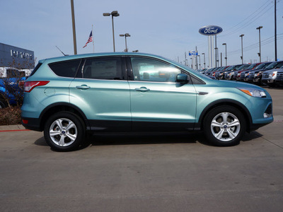 ford escape 2013 frosted glass metal suv fwd 4dr se gasoline 4 cylinders front wheel drive not specified 75070