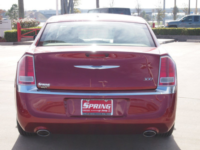 chrysler 300 2013 red sedan gasoline 6 cylinders rear wheel drive automatic 77388