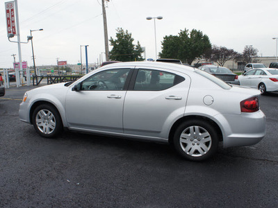 dodge avenger 2011 silver sedan express gasoline 4 cylinders front wheel drive automatic 19153