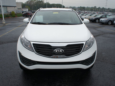 kia sportage 2013 white lx gasoline 4 cylinders front wheel drive automatic 19153