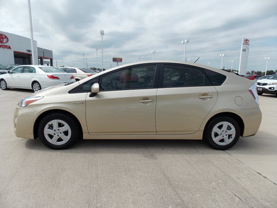 toyota prius 2011 tan iii hybrid 4 cylinders front wheel drive automatic 77469