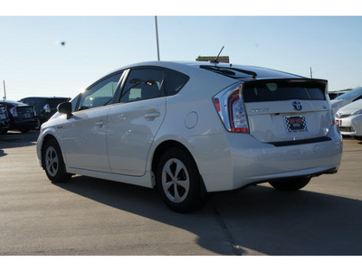 toyota prius v 2012 white wagon five hybrid 4 cylinders front wheel drive automatic 77469