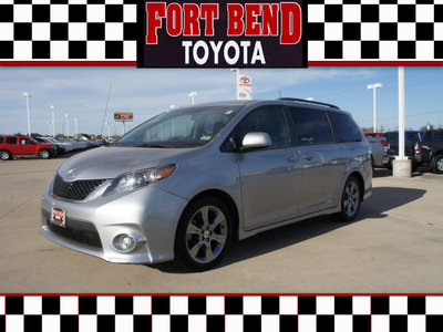 toyota sienna 2011 silver van se 8 passenger gasoline 6 cylinders front wheel drive automatic 77469