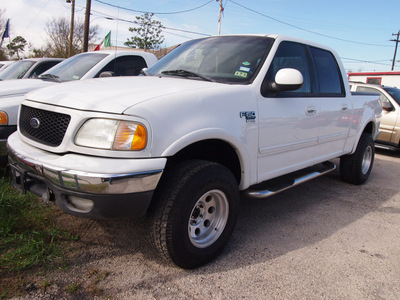 ford f 150 2002 white xlt 8 cylinders 4 wheel drive automatic with overdrive 77020
