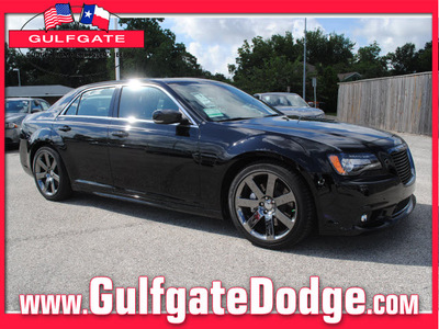 chrysler 300 2012 black sedan srt8 gasoline 8 cylinders rear wheel drive shiftable automatic 77017